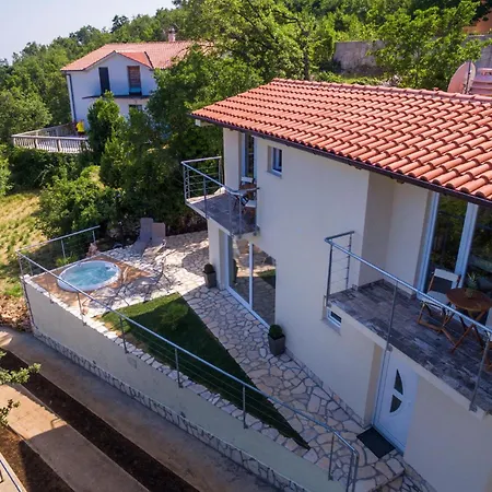 Holiday home 2 Bedroom Cozy In Sveta Jelena